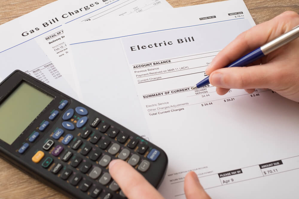 energy bill payments with calculator cost savings